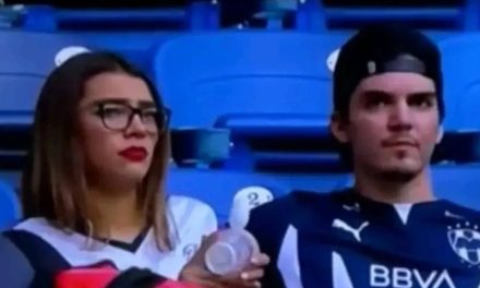 ¡Ese compa ya está muerto! Salió en la tele con otra en juego de Rayados y su pareja lo exhibe en redes