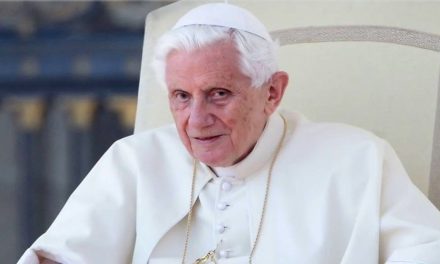 Está vivo pero… ¿Cuál es el estado de salud de Benedicto XVI?