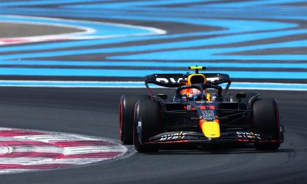 Checo Pérez deja escapar el podio en el GP de Francia