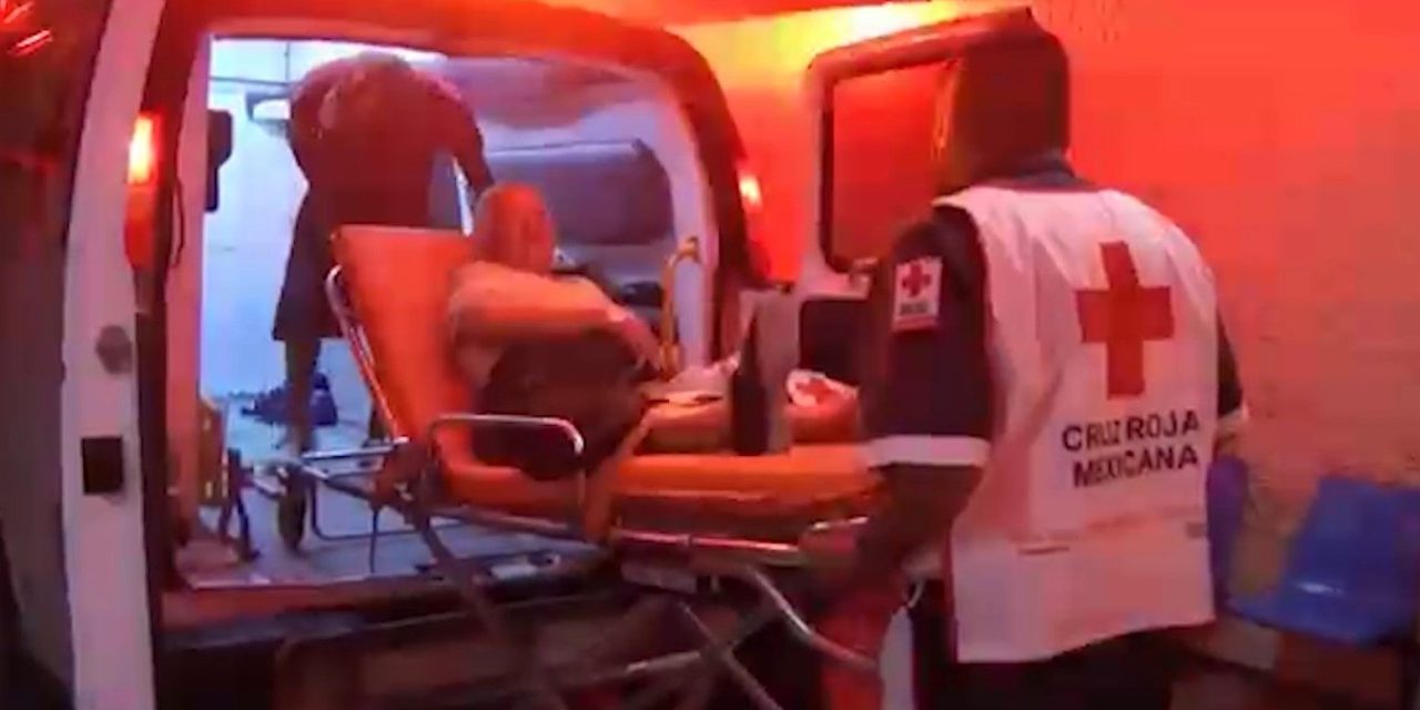 Abuelita ingiere cloro por error y termina intoxicada en Parras