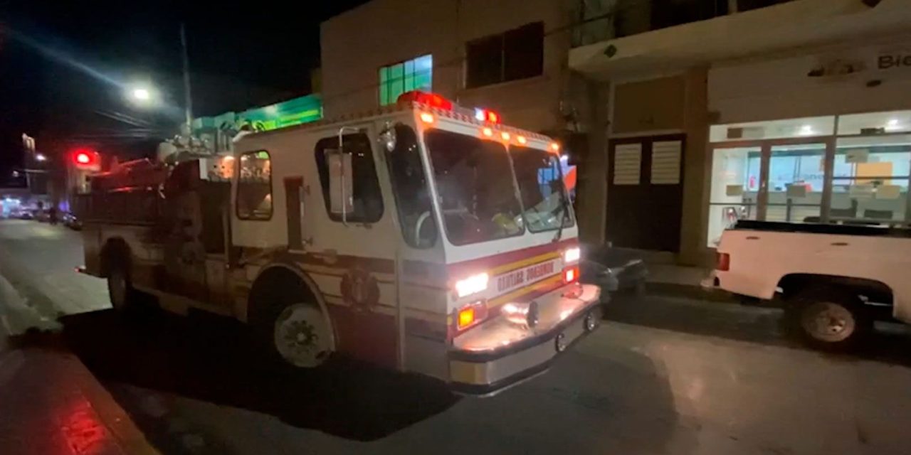 Tras flamazo sufren quemaduras en negocio del centro de Saltillo