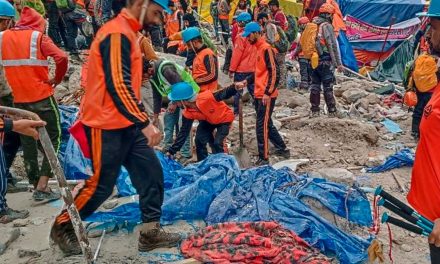 Al menos 16 muertos y decenas desaparecidos tras inundación en la India