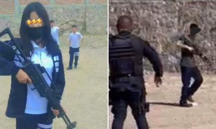 Aparecen alumnos posando con armas en escuelas de Guanajuato