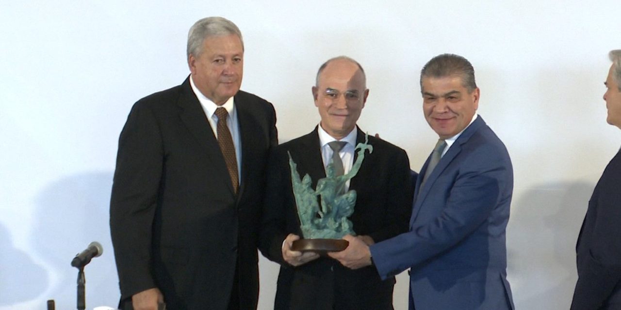 Entrega alcalde Presea Saltillo 2022
