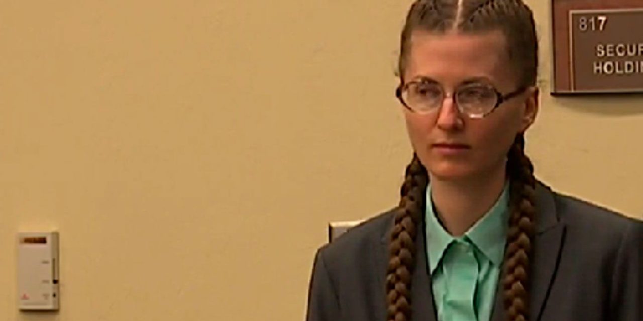 Mujer vegana es acusada de matar a su hijo de hambre