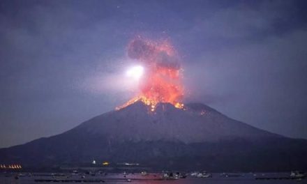 Japón en alerta máxima por erupción del volcán Sakurajima (video)