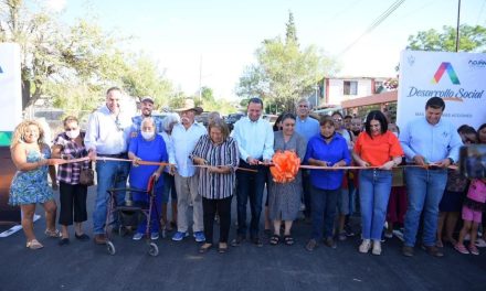 Alcalde cumple a ciudadanos de la Gámez en Acuña