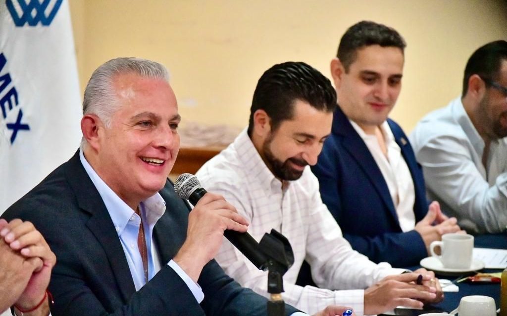 Alcalde se reúne con empresarios en Torreón