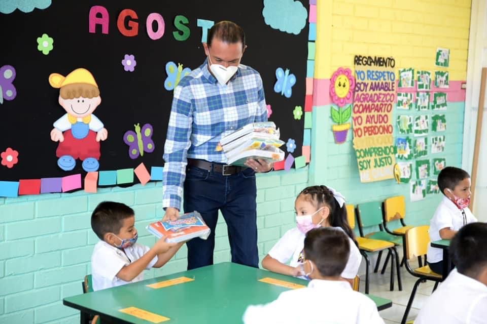 Más obras en favor de la educación en Acuña
