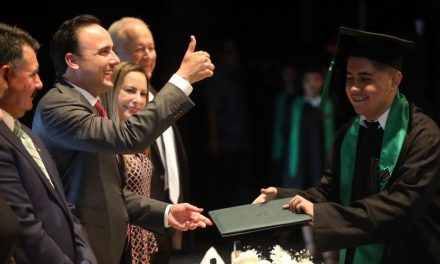 Inician graduaciones del Conalep en Coahuila