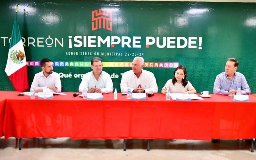 Se reúne alcalde con consejeros del SIMAS en Torreón