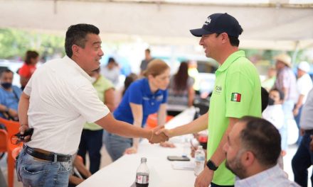 Vecinos reciben el programa ‘Contigo y con todo’ en Acuña