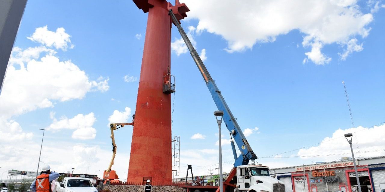 Inicia rehabilitación de escultura «Torreón al porvenir»