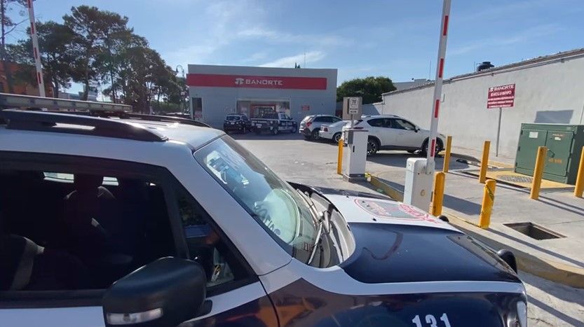 Vigilante pierde la vida al interior de un banco en Ramos Arizpe