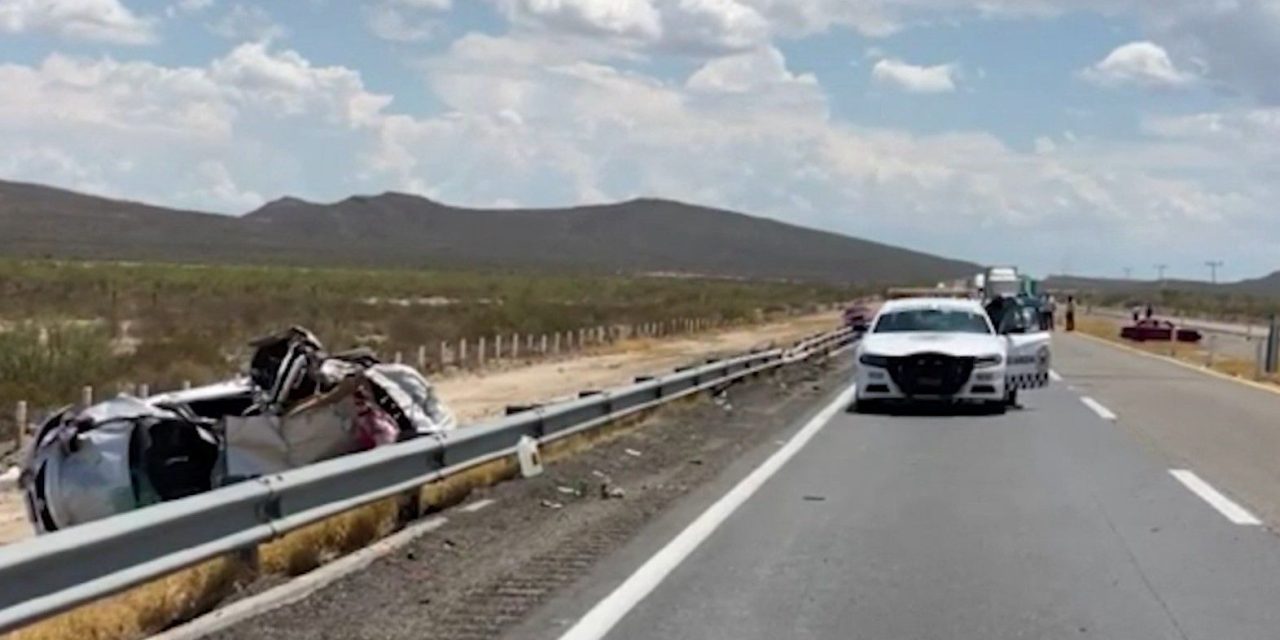 Lesionados terminan en Parras tras volcadura en la Saltillo-Torreón