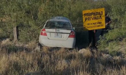Saltillo: Hombre se queda dormido y sale del camino en en Libramiento Flores Tapia