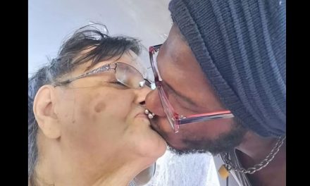 Para el amor no hay edad, joven de 27 le da el sí a abuelita de 74 años