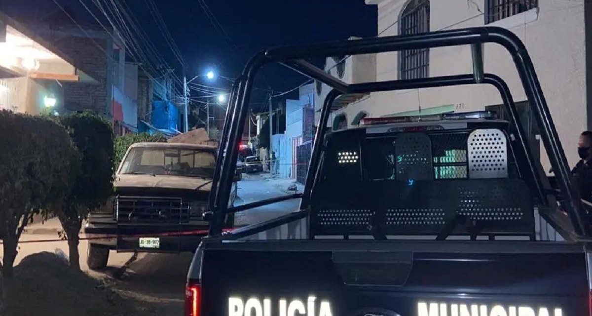 Niña pide ayuda luego de que entraran a robar a su casa y fue degollada por los maleantes en Puebla
