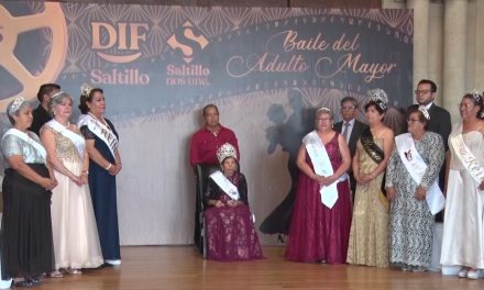 Coronan a nueva Reina del adulto mayor en Saltillo