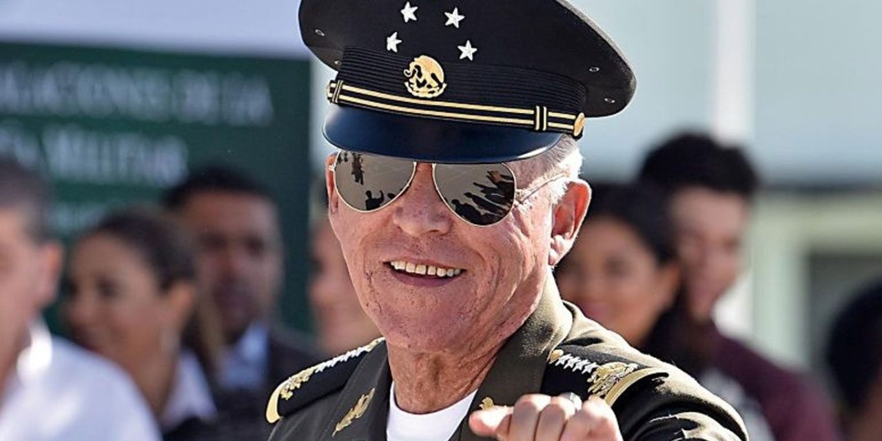 Salvador Cienfuegos, oficialmente intocable por caso Ayotzinapa
