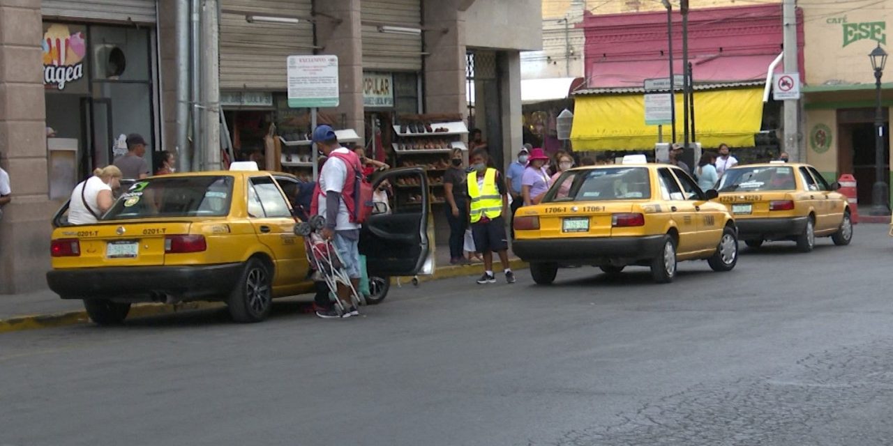Taxistas no podrán modificar tarifas en Saltillo sin que ajusten los taxímetros