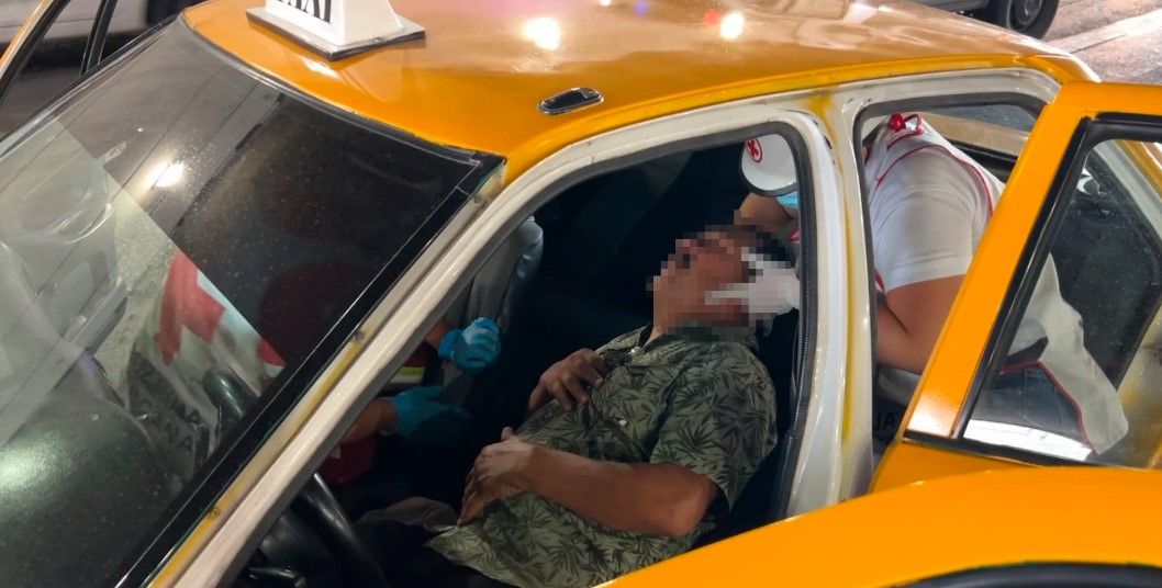 Taxista termina lesionado en choque múltiple en Saltillo