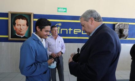 Chema Fraustro trabaja por los jóvenes de Saltillo