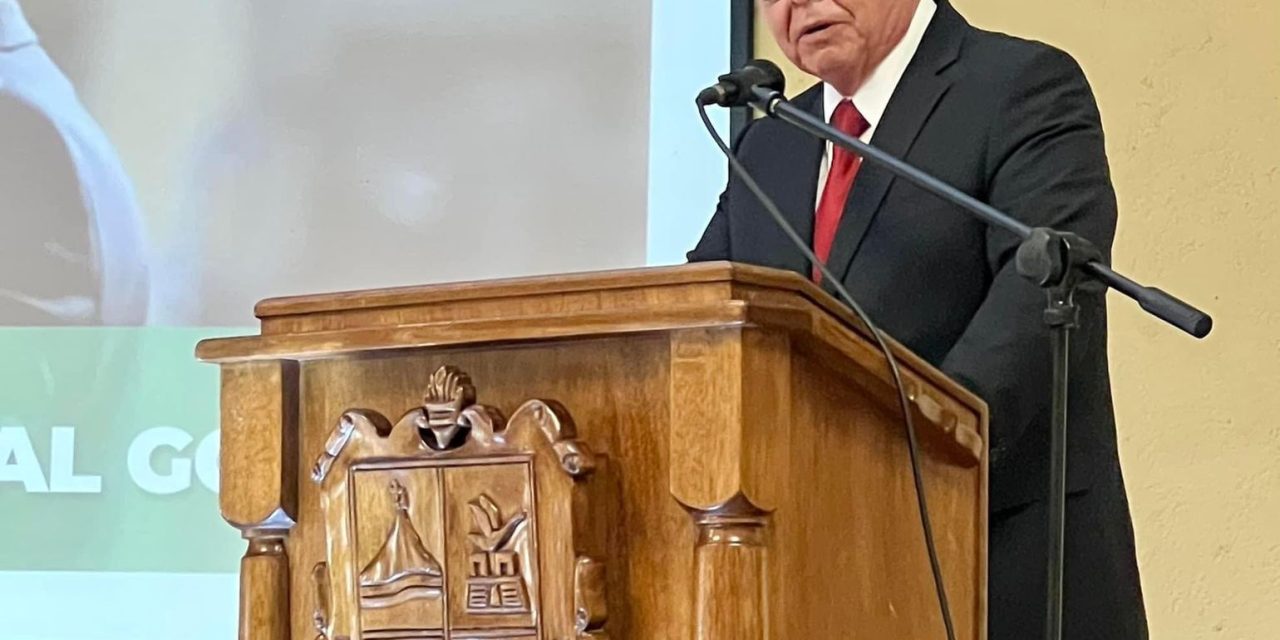 Reconocen trayectoria de secretario de Salud en Coahuila