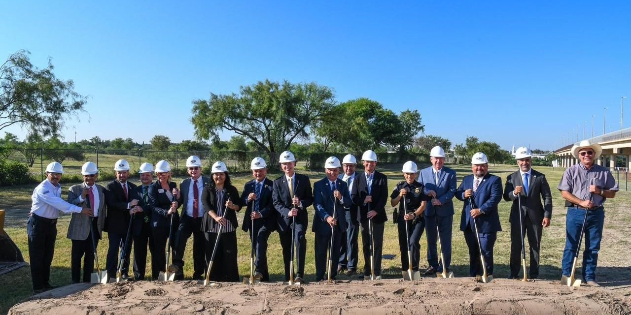 Fortalece Acuña Lazos comerciales con Del Río
