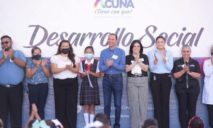 Continúan con la entrega de apoyos en Acuña