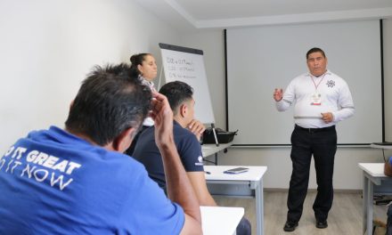 Operadores de carga pesada reciben capacitación en Torreón