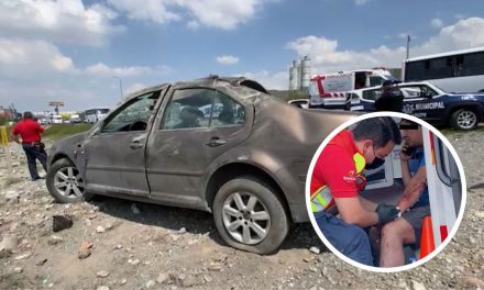 Vuelca por exceso de velocidad sobre carretera Saltillo-Monterrey