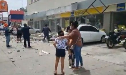 Aumenta la cifra a 2 muertos y 10 heridos tras el sismo de ayer en México