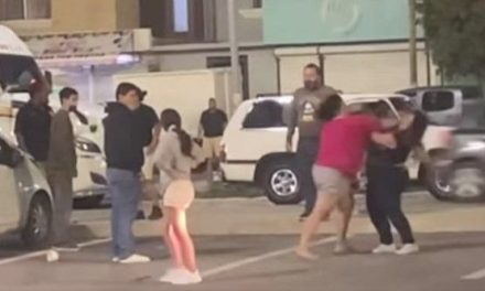 Saltillo: Dos mujeres arman una épica pelea en Mirasierra y todo fue captado en video
