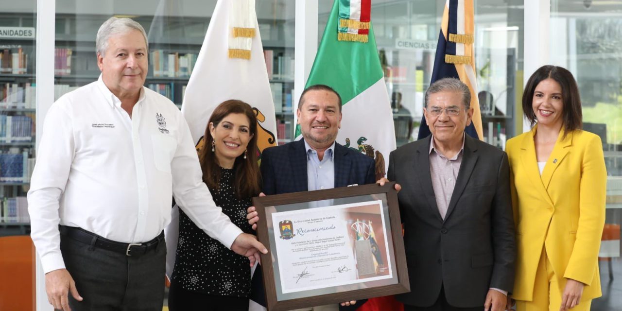 Reconoce Chema Fraustro a Ballet Folclórico de la UAdeC