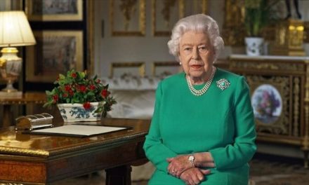 ¿Quién heredará el tras la muerte de la Reina Isabel II?