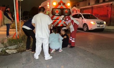Ciclista es atropellado al no respetar una señal de alto en calles de Saltillo