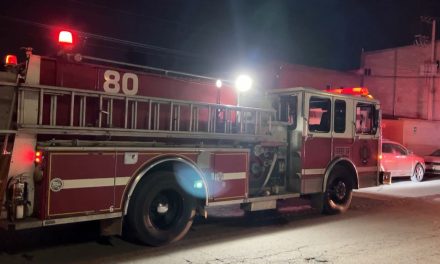 Incendio en la cocina de un domicilio movilizó a bomberos de Saltillo la noche de este viernes
