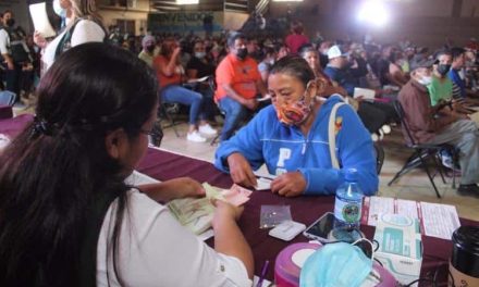 Damnificados reciben apoyo en Múzquiz