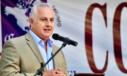 Reconoce alcalde aporte de Colegio Americano a la educación en Torreón