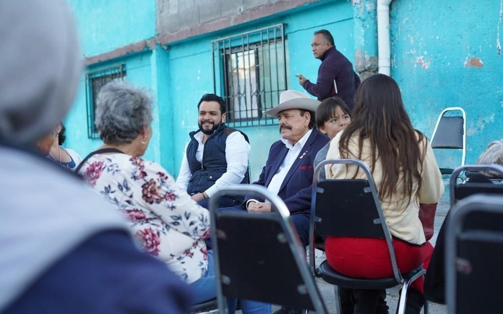 Escucha Guadiana necesidades de vecinos