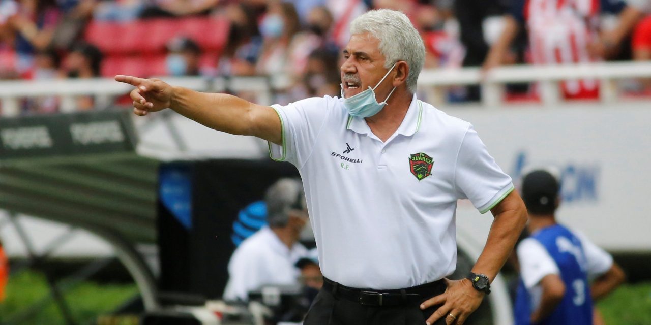 ‘Tuca’ está cerca de Pumas… y no viene solo
