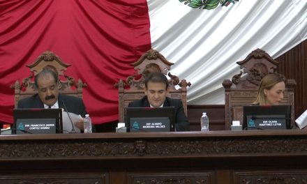 Congreso de Coahuila le abre las puertas a Adán Augusto López