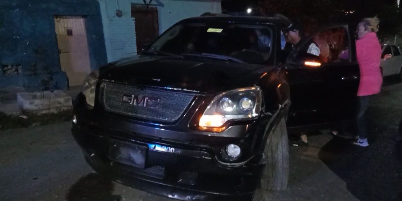 Saltillo: Hombre ebrio choca, engaña a los afectados y se va del lugar