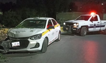 Le dijeron ‘derecho hasta donde topa’ y topó con la barda de una casa en Saltillo