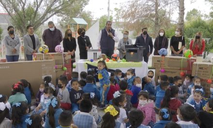 Equipan más escuelas en Ramos Arizpe