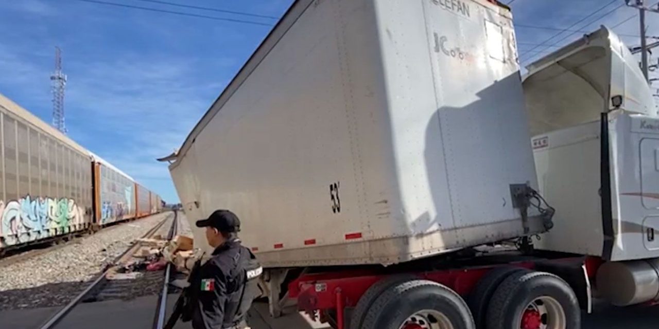 Urgen plumas en pasos del ferrocarril para evitar más accidentes en Ramos Arizpe
