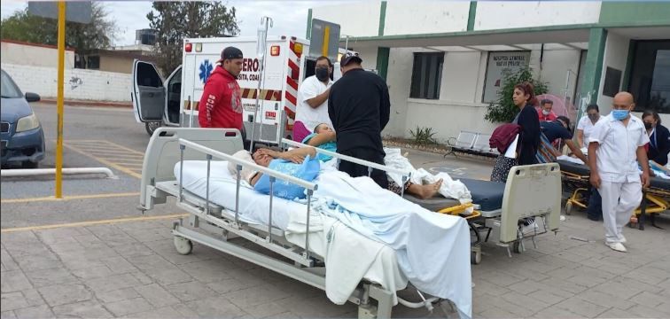 Controlan incendio en Hospital General de Nueva Rosita: trasladan a pacientes a otros centros médicos