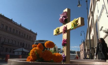 Colectivo instala memorial tras accidente en Centro Histórico de Saltillo