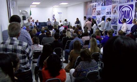 Líderes del PAN ven viable alianza con PRI y PRD